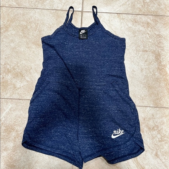 Nike romper